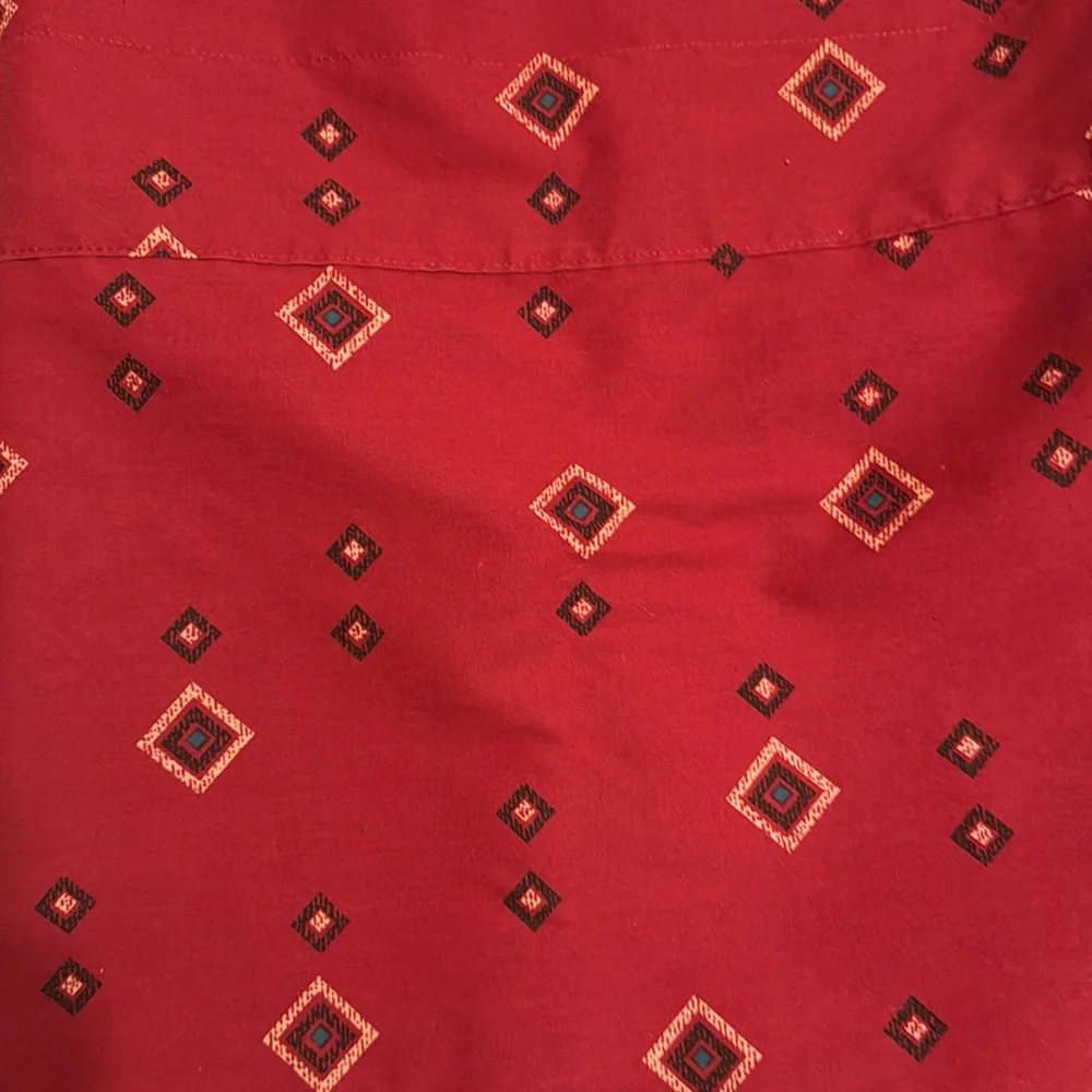 Red Valance with Small Geometric Designs